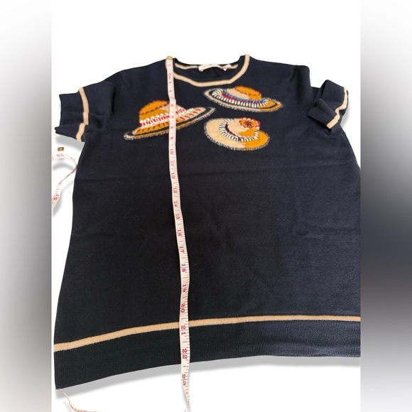 Tory Burch 100% Merino Wool Navy Hand Embroidered Beaded Sunhat Print Sweater M - Picture 13 of 16